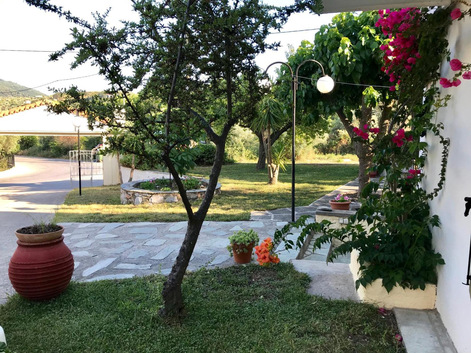 Pansion Episkopi Studios Skopelos Eksteriør billede