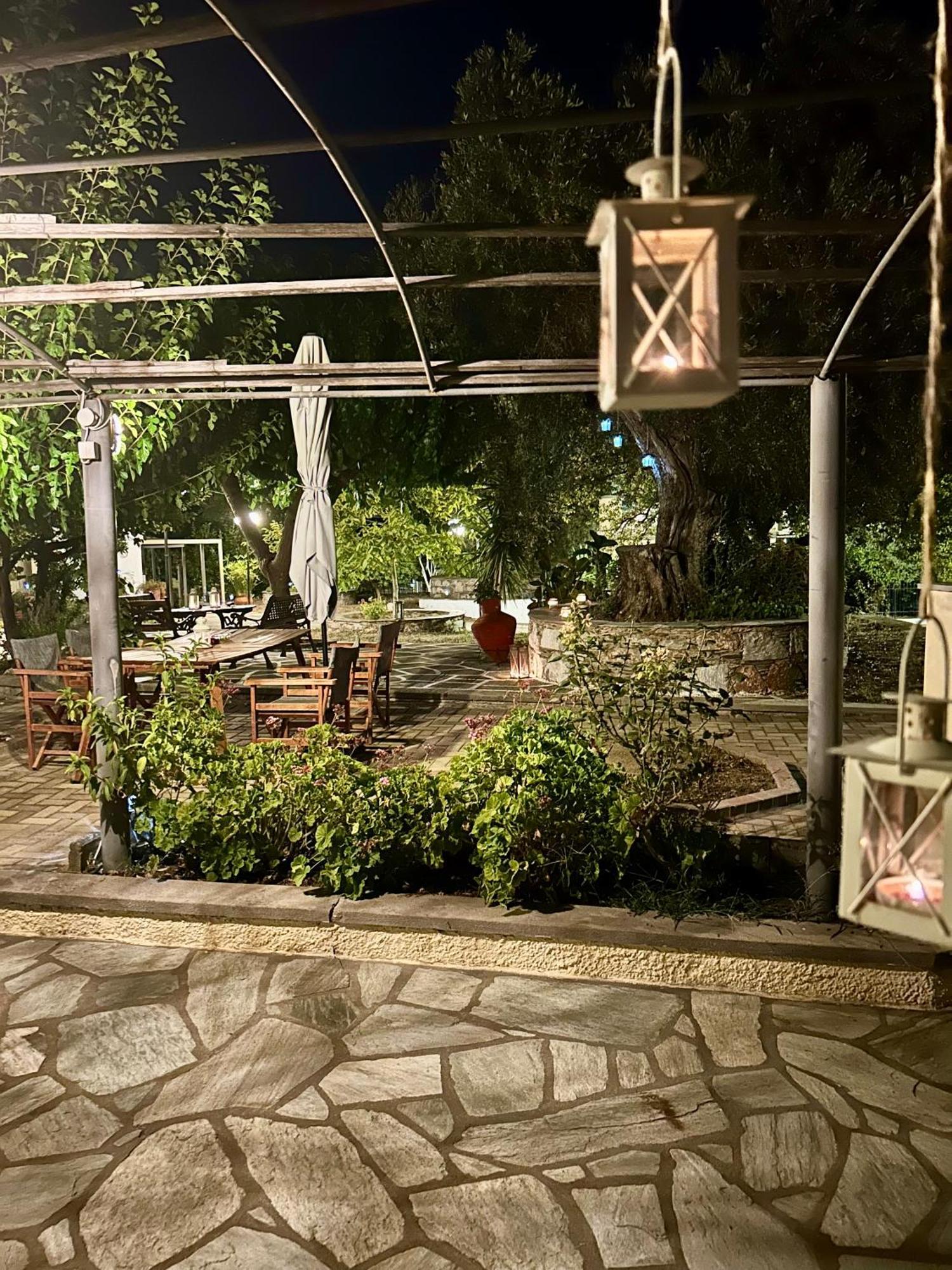Pansion Episkopi Studios Skopelos Eksteriør billede