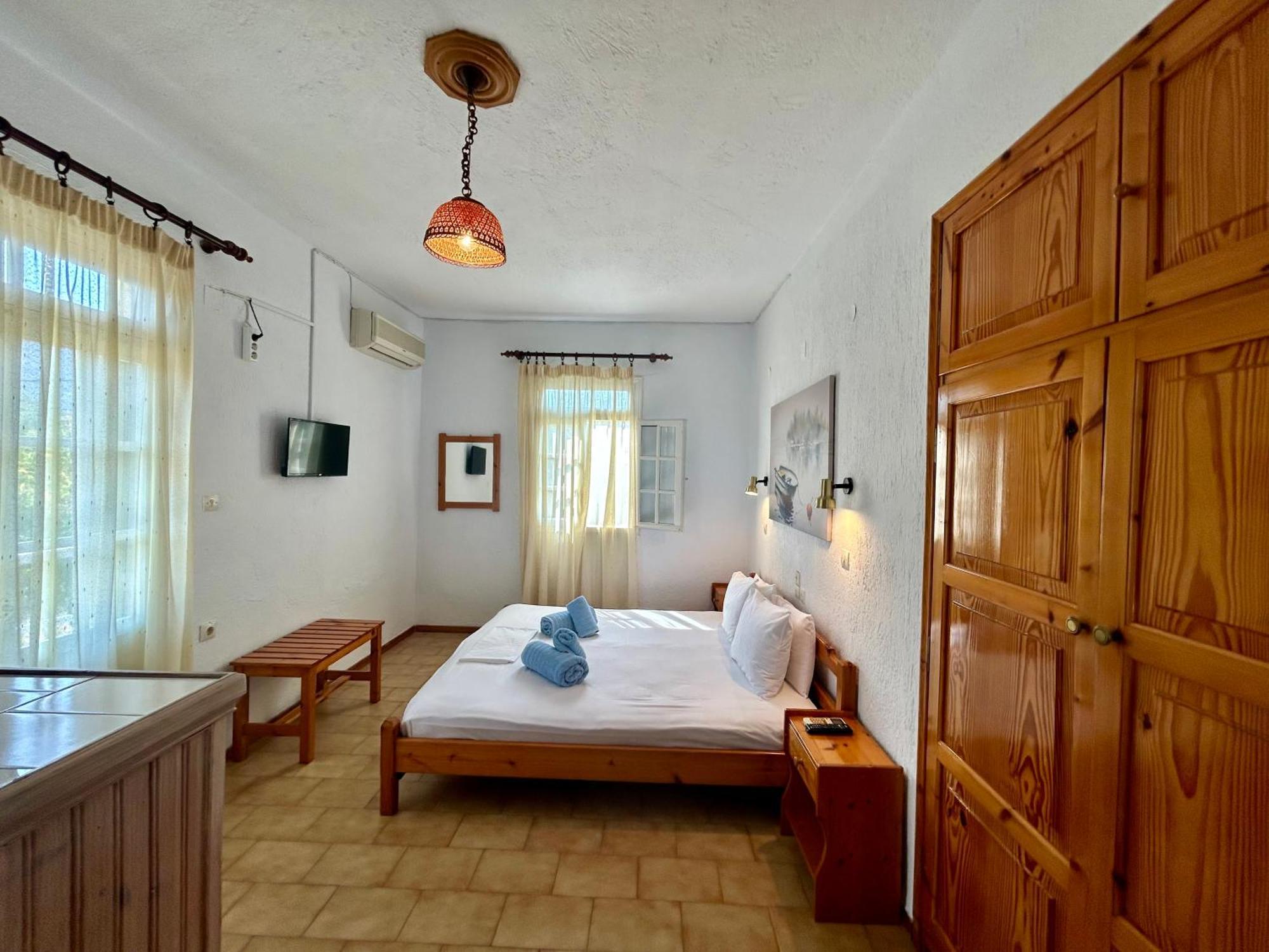 Pansion Episkopi Studios Skopelos Eksteriør billede